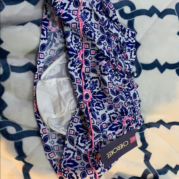 18 month patterned bundle - Picture 2 of 4